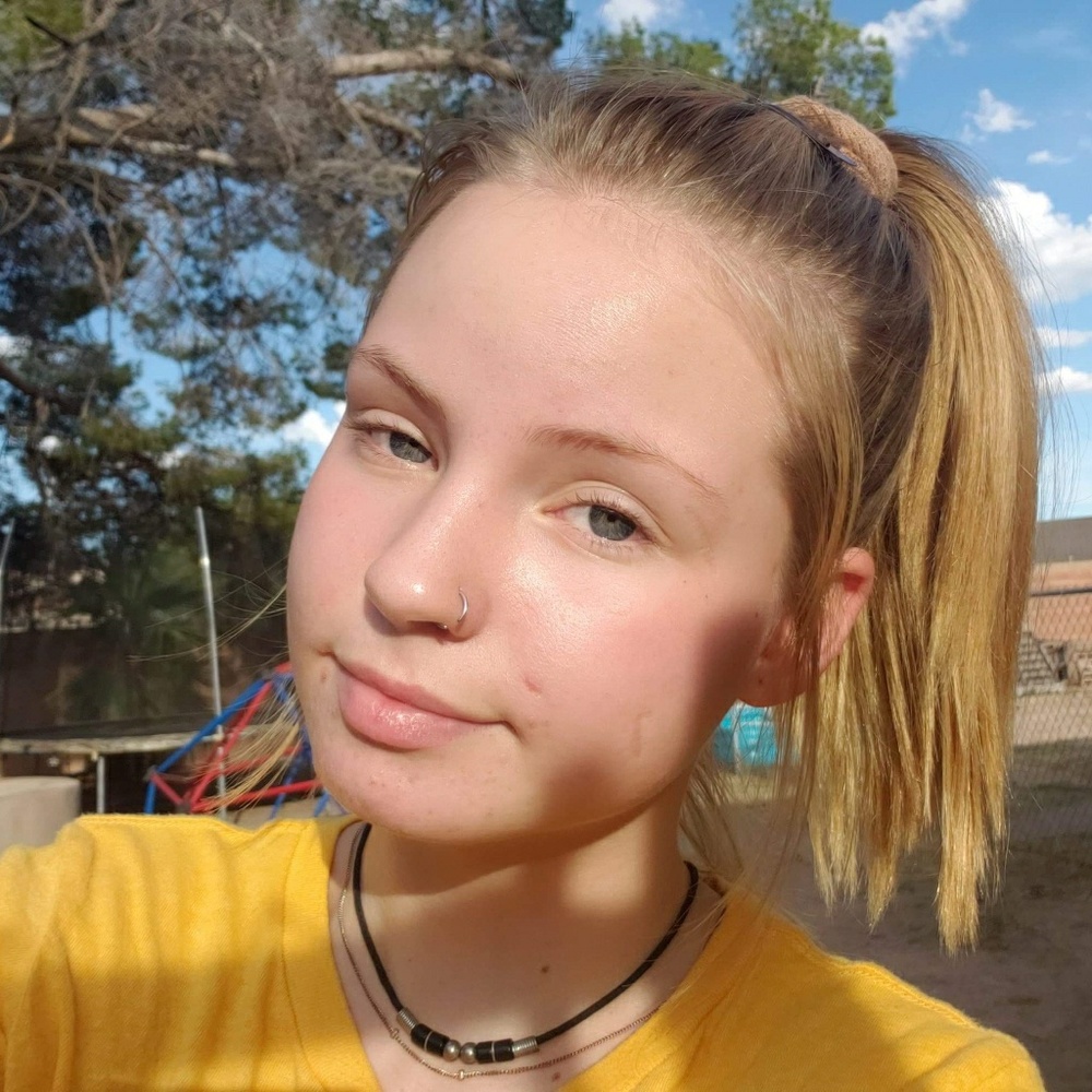 Meet your Posher, Lexi